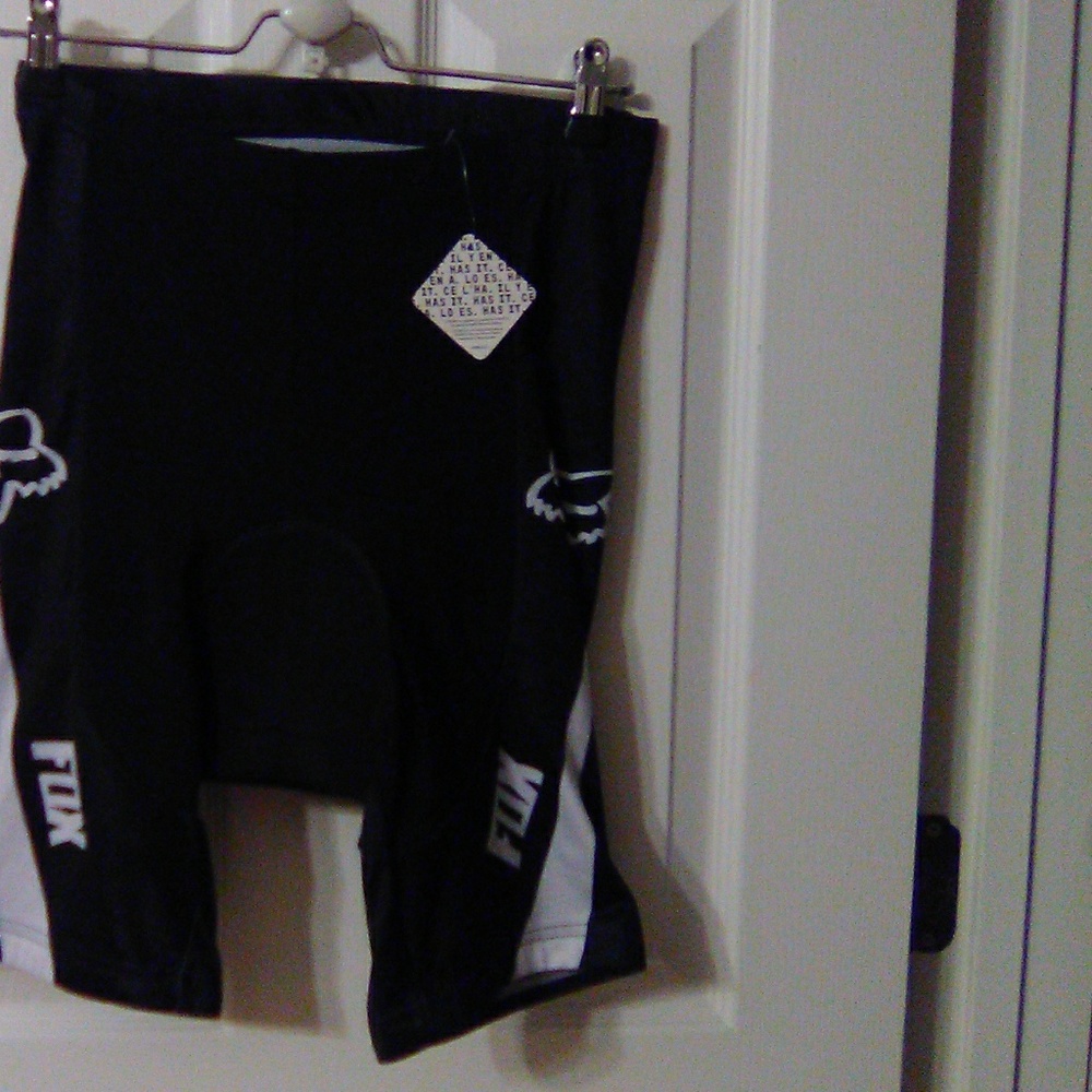 Cycling shorts